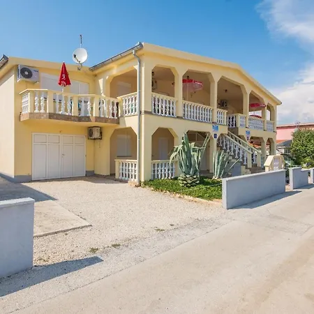 Apartment Delic Pejic Vir