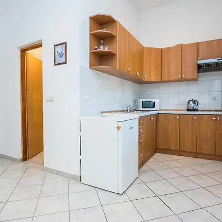 Delic Pejic Apartment Vir