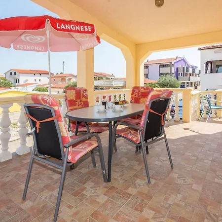 Delic Pejic Apartment Vir