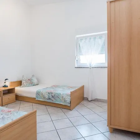 Delic Pejic Apartment Vir