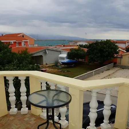 Delic Pejic Apartment *