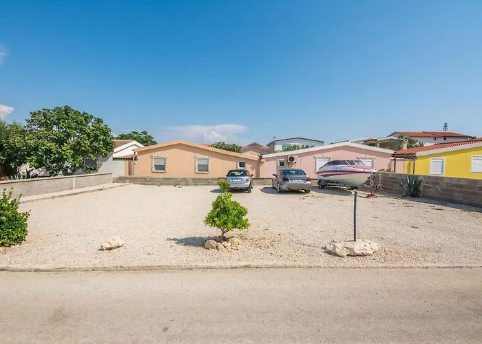 דירה Delic Pejic