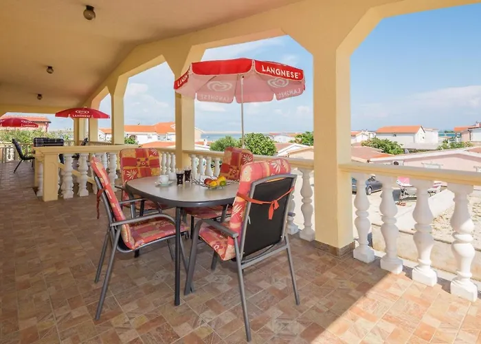 Delic Pejic דירה ויר