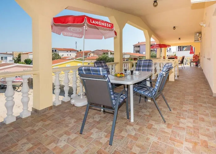 Delic Pejic דירה *